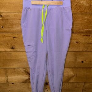 Light purple scrubs medium top and medium petite joggers